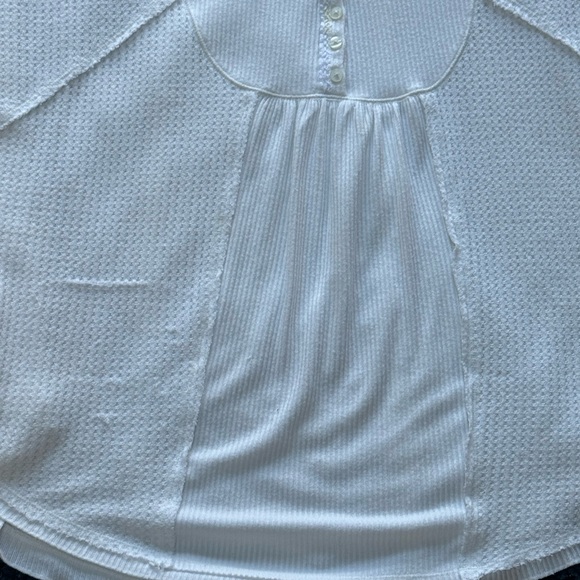 Free People Leo Henley Tee, size L, used condition - Picture 3 of 9